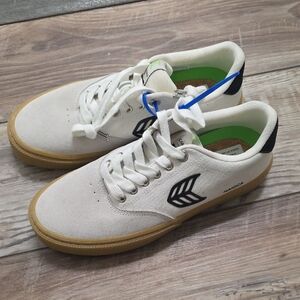 NWT Men's Cariuma NAIOCA in color GUM SMOKE. Size 9. Sick!!!!!!